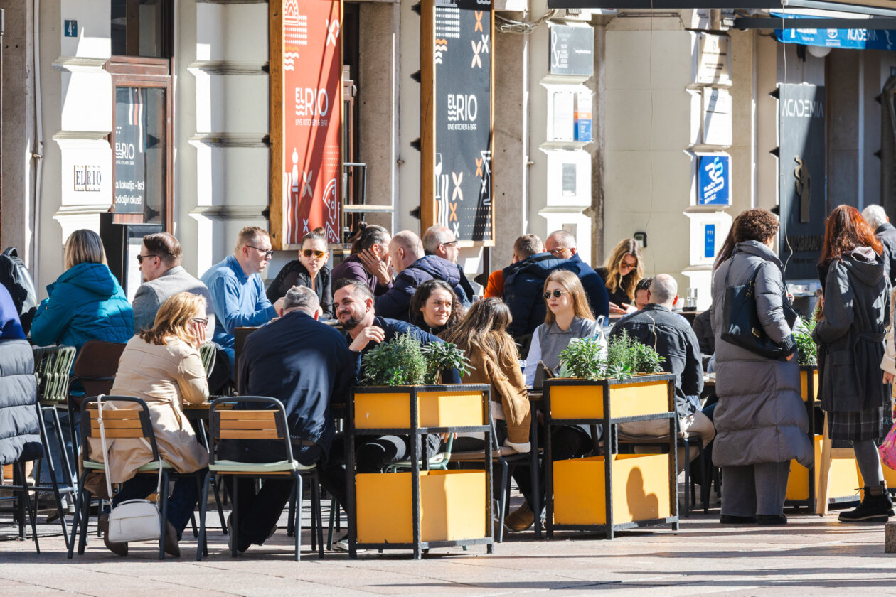 Ilustrativna 25.2.-8823 Ilustrativna 25.2.-8823