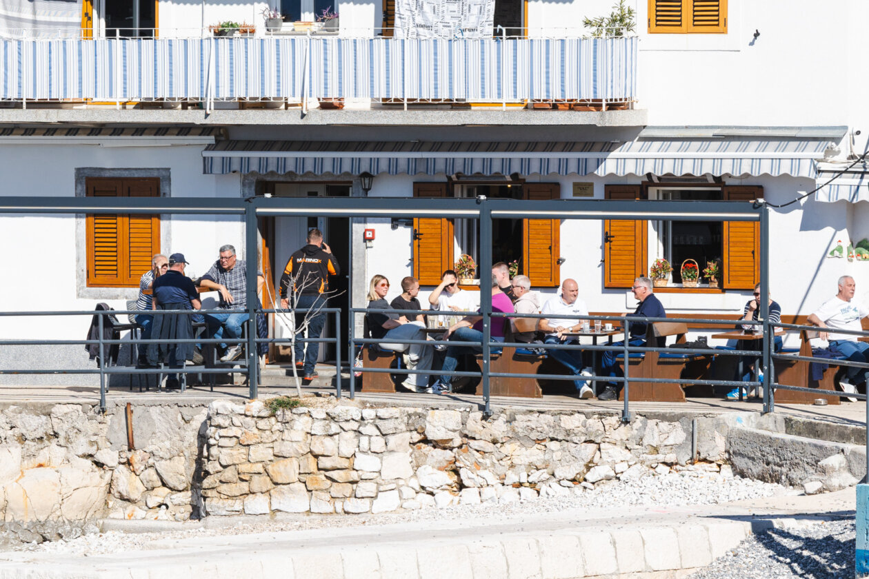 Ilustrativna 25.2.-8883 Ilustrativna 25.2.-8883