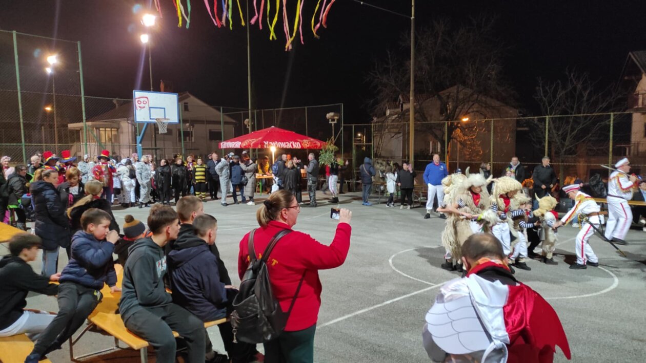 Iscekivanje-i-dolazak-micih-Zametskih-zvoncara Iscekivanje-i-dolazak-micih-Zametskih-zvoncara