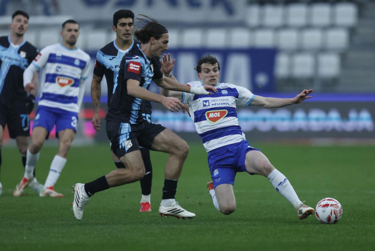 Osijek i Rijeka sastali se u 20. kolu SuperSport HNL-a Osijek i Rijeka sastali se u 20. kolu SuperSport HNL-a