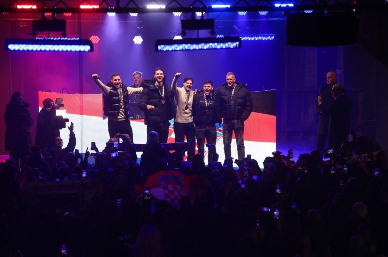 Rijeka: Doček za brončane rukometaše Tina Lučina, Verona Načinovića, Filipa Glavaša, Dinu Slavića