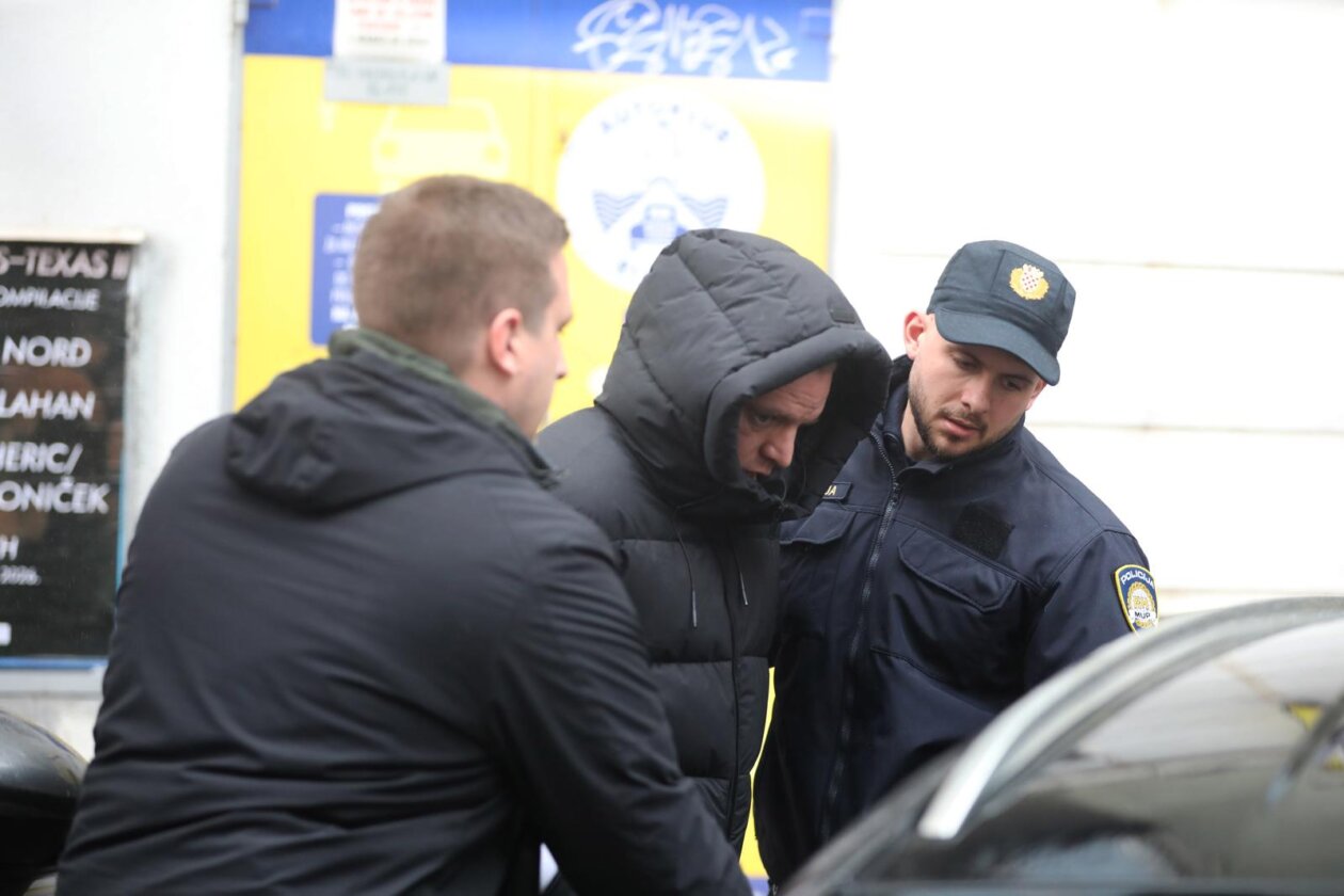 Rijeka: Privođenje Roberta Di Caprija i supruge Iris Kramarić