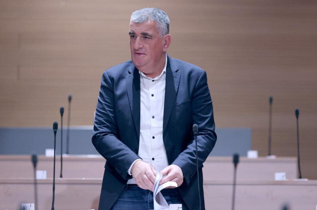 Zagreb: Sabor raspravlja o paketu građevinskih zakona