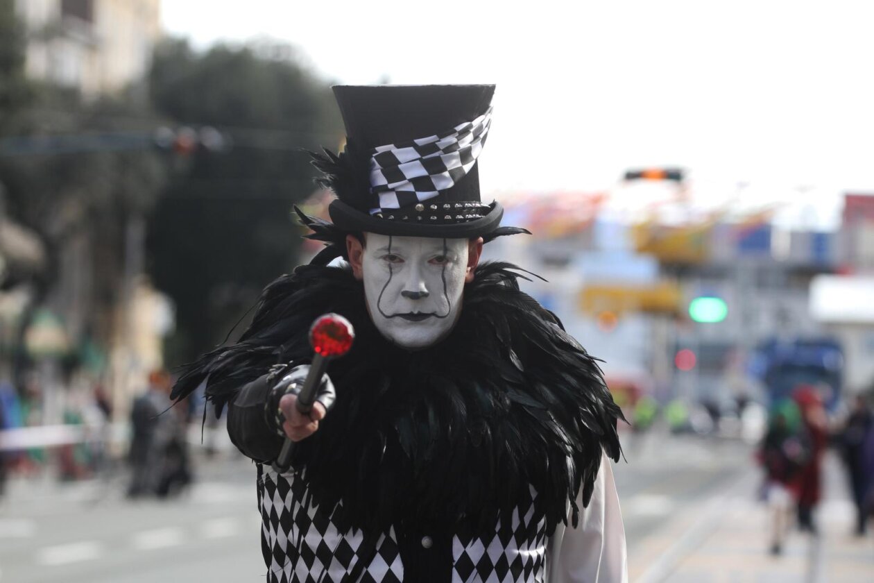 Rijeka: Tradicionalnom Međunarodnom karnevalskom povorkom završio 43. Riječki karneval