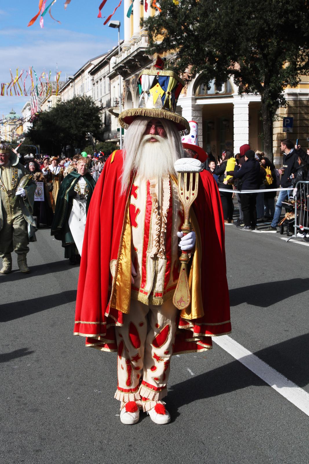 Rijeka: Tradicionalnom Međunarodnom karnevalskom povorkom završio 43. Riječki karneval