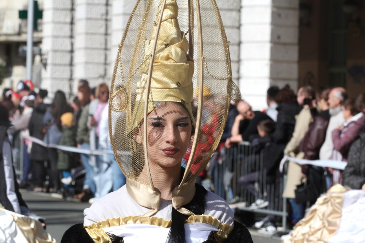 Rijeka: Tradicionalnom Međunarodnom karnevalskom povorkom završio 43. Riječki karneval