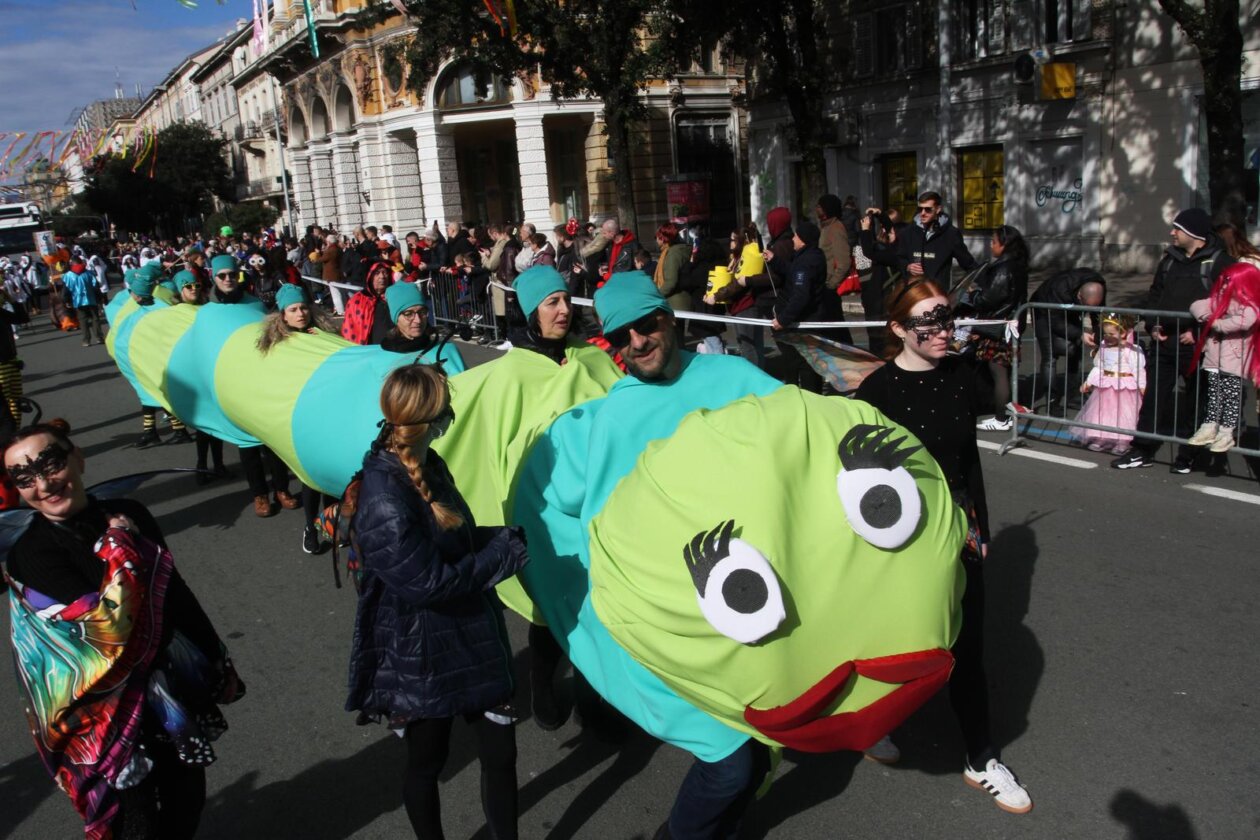 Rijeka: Tradicionalnom Međunarodnom karnevalskom povorkom završio 43. Riječki karneval