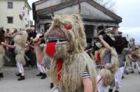 Rijeka: Doček Halubajskih zvončara u centru grada