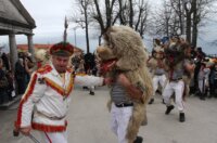 Rijeka: Doček Halubajskih zvončara u centru grada
