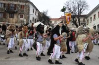 Rijeka: Doček Halubajskih zvončara u centru grada