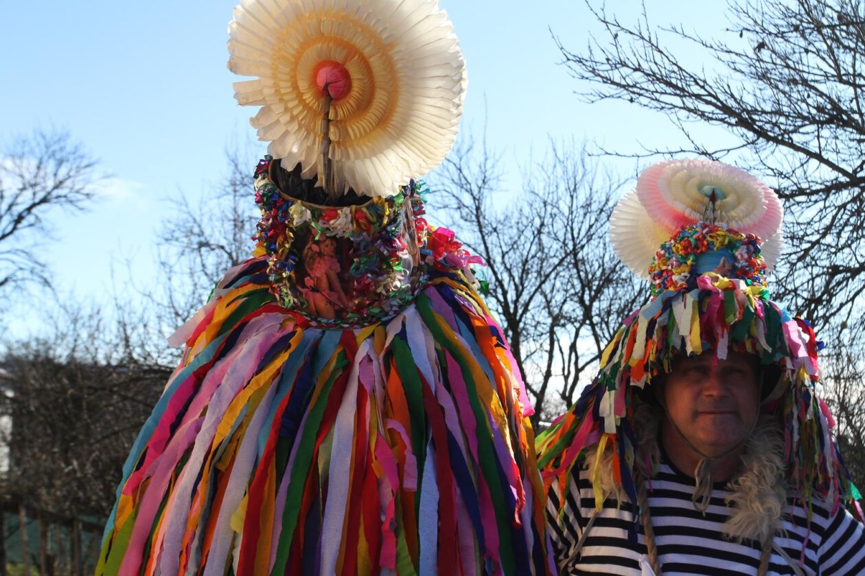 Rijeka: Žejanski zvončari obilaze domaćinstva na Ćićariji