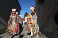 Rijeka: Žejanski zvončari obilaze domaćinstva na Ćićariji