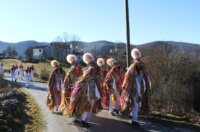 Rijeka: Žejanski zvončari obilaze domaćinstva na Ćićariji