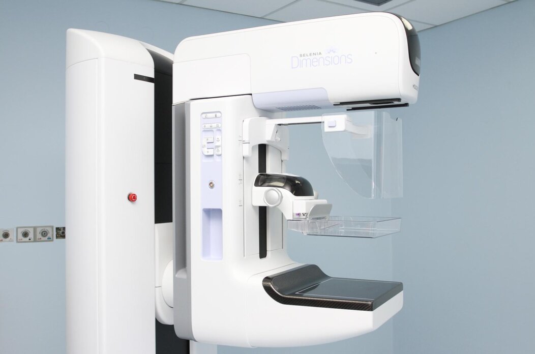 Karlovac: Ministar Sinia Varga pustio u rad ure?aj za digitalnu mamografiju u OB Karlovac