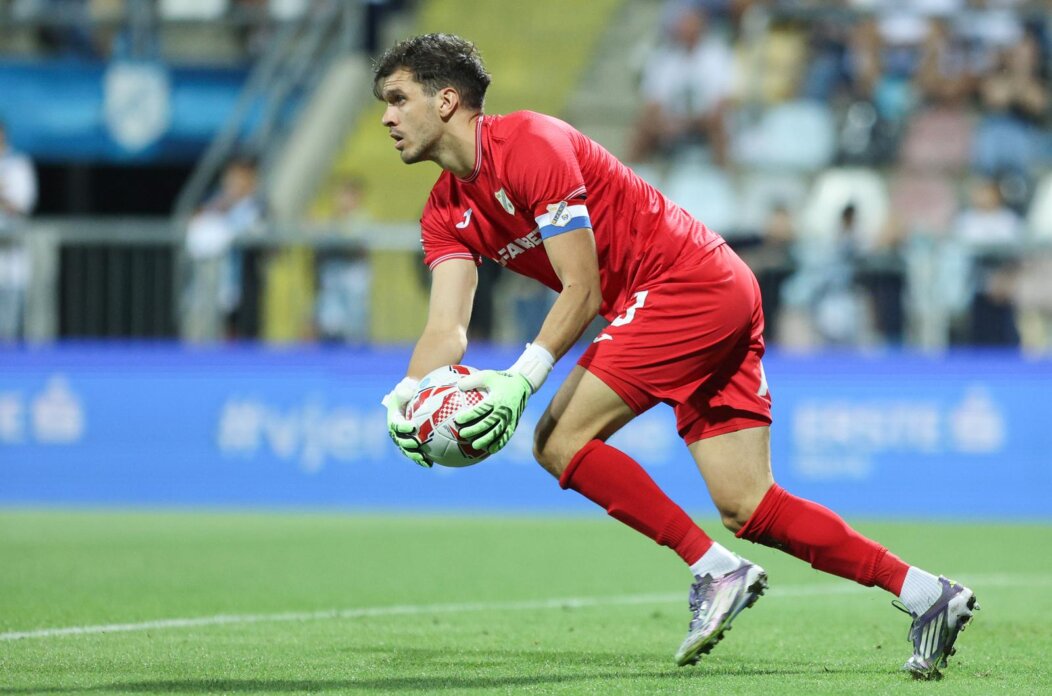 Rijeka i Varaždin sastali se u 4. kolu SuperSport HNL-a Rijeka i Varaždin sastali se u 4. kolu SuperSport HNL-a