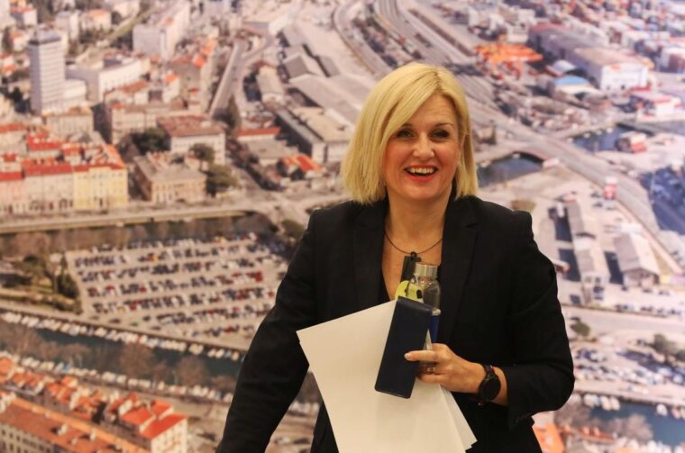 Rijeka: Gradonačelnica Iva Rinčić održala konferenciju za medije