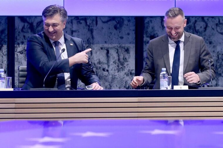 b202ce7e-22f1-4008-ada9-bf89c1d81486 b202ce7e-22f1-4008-ada9-bf89c1d81486