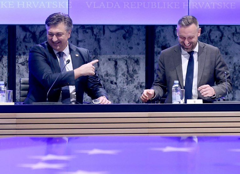 b202ce7e-22f1-4008-ada9-bf89c1d81486