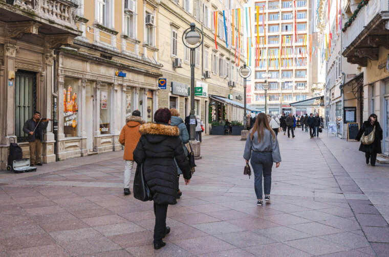 ilustrativna Riva-7579 ilustrativna Riva-7579