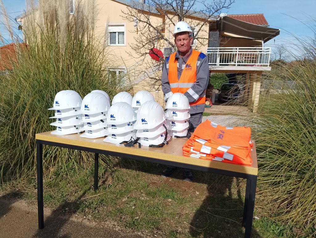 njivice kamen temeljac pos stanovi (4) njivice kamen temeljac pos stanovi (4)