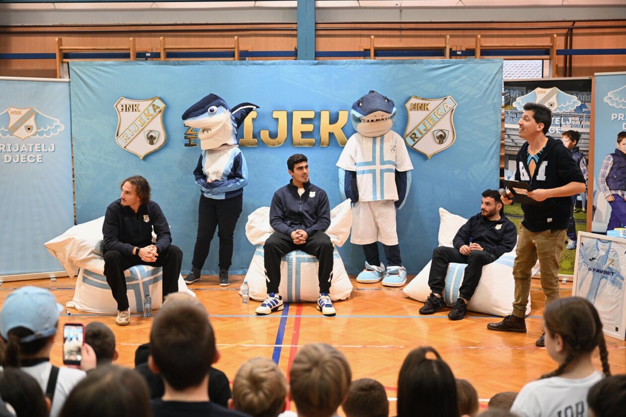 nogometasi posjet skola drenova (5)