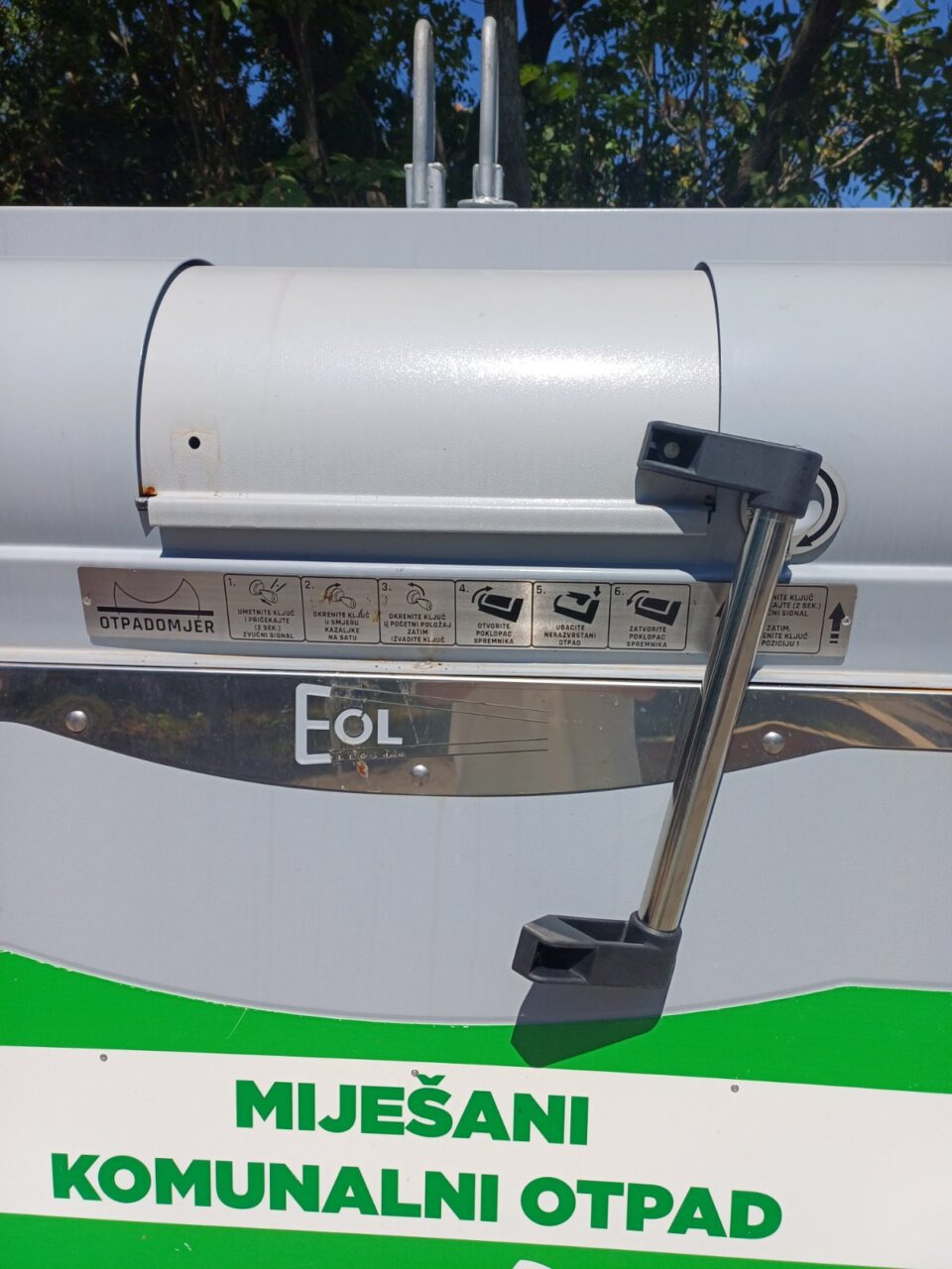 otkinuta-rucka-ostecena-brava-960×1280