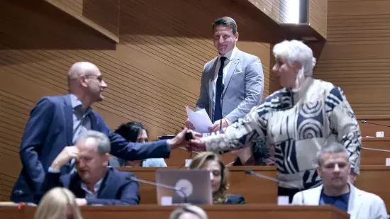 H-422b8176-216a-4f1b-a3cc-c16d32c4b83b-550