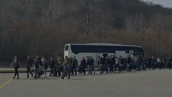 H-b47ac61d-0e26-4a6d-a417-da9d6102cb67-550 H-b47ac61d-0e26-4a6d-a417-da9d6102cb67-550