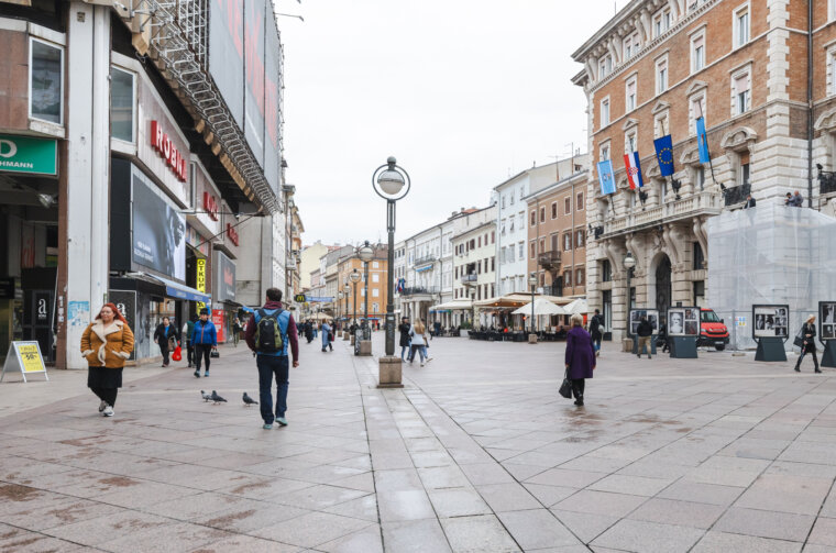 Ilustrativna korzo-2471