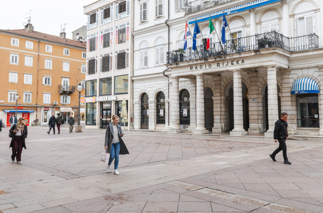 Ilustrativna radio rijeka korzo-2482