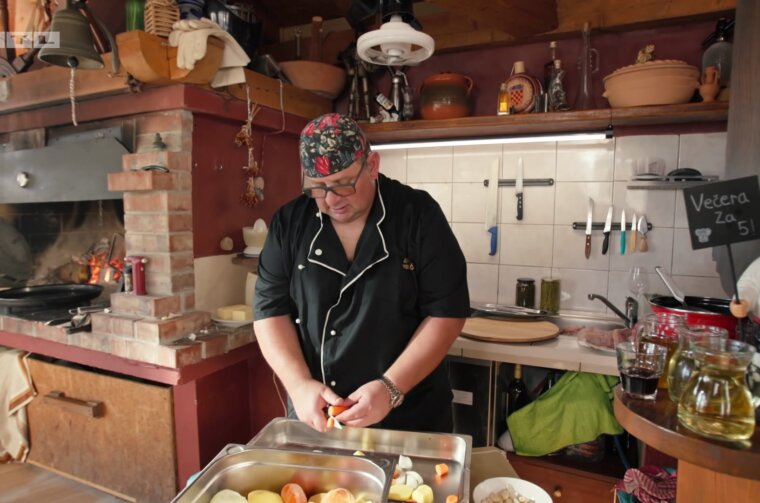 Jurica u kuhinji Jurica u kuhinji