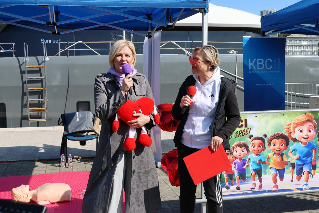 Manifestacija-Trci-i-hodaj-za-jako-srce-na-Molo-longu-12