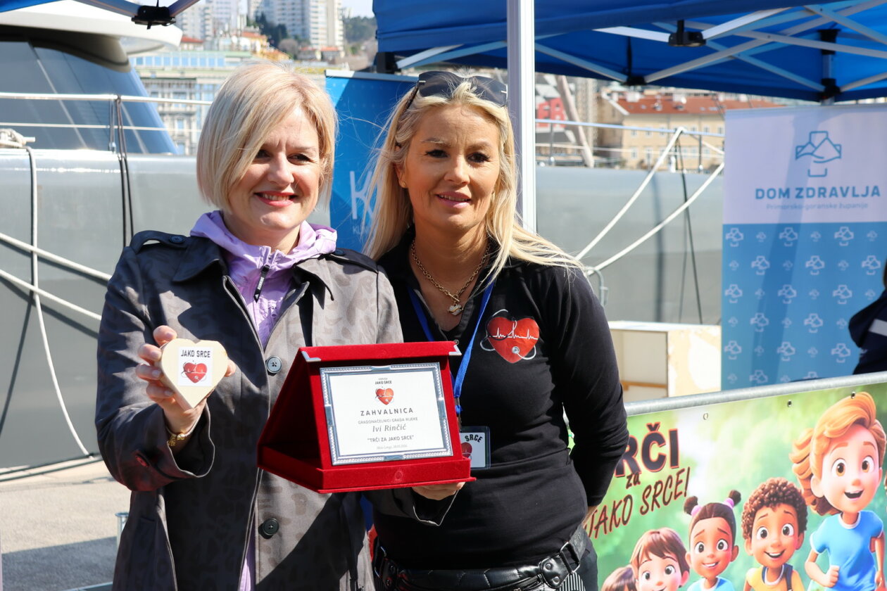 Manifestacija-Trci-i-hodaj-za-jako-srce-na-Molo-longu-30