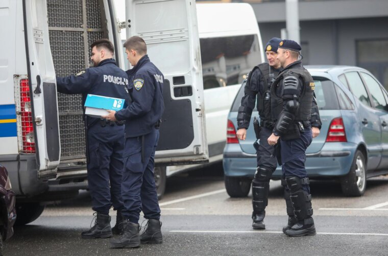 Zagreb: Redovno postupanje policije  uoči utakmice Hajduk – Dinamo