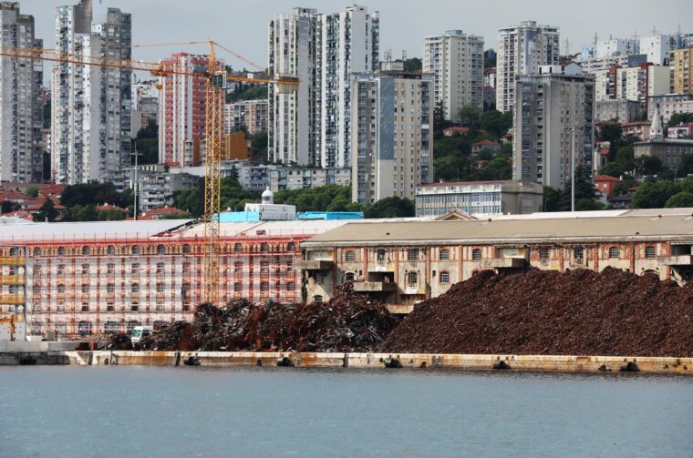 Rijeka: Metalni otpad u riječkoj luci