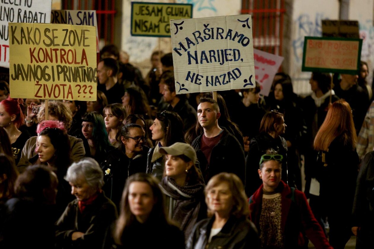 Rijeka: Noćni marš za Osmi mart