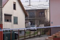 Dvostruko ubojstvo u Gospiću, očevid u tijeku Dvostruko ubojstvo u Gospiću, očevid u tijeku