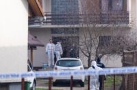 Dvostruko ubojstvo u Gospiću, očevid u tijeku Dvostruko ubojstvo u Gospiću, očevid u tijeku