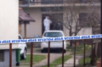 Dvostruko ubojstvo u Gospiću, očevid u tijeku Dvostruko ubojstvo u Gospiću, očevid u tijeku