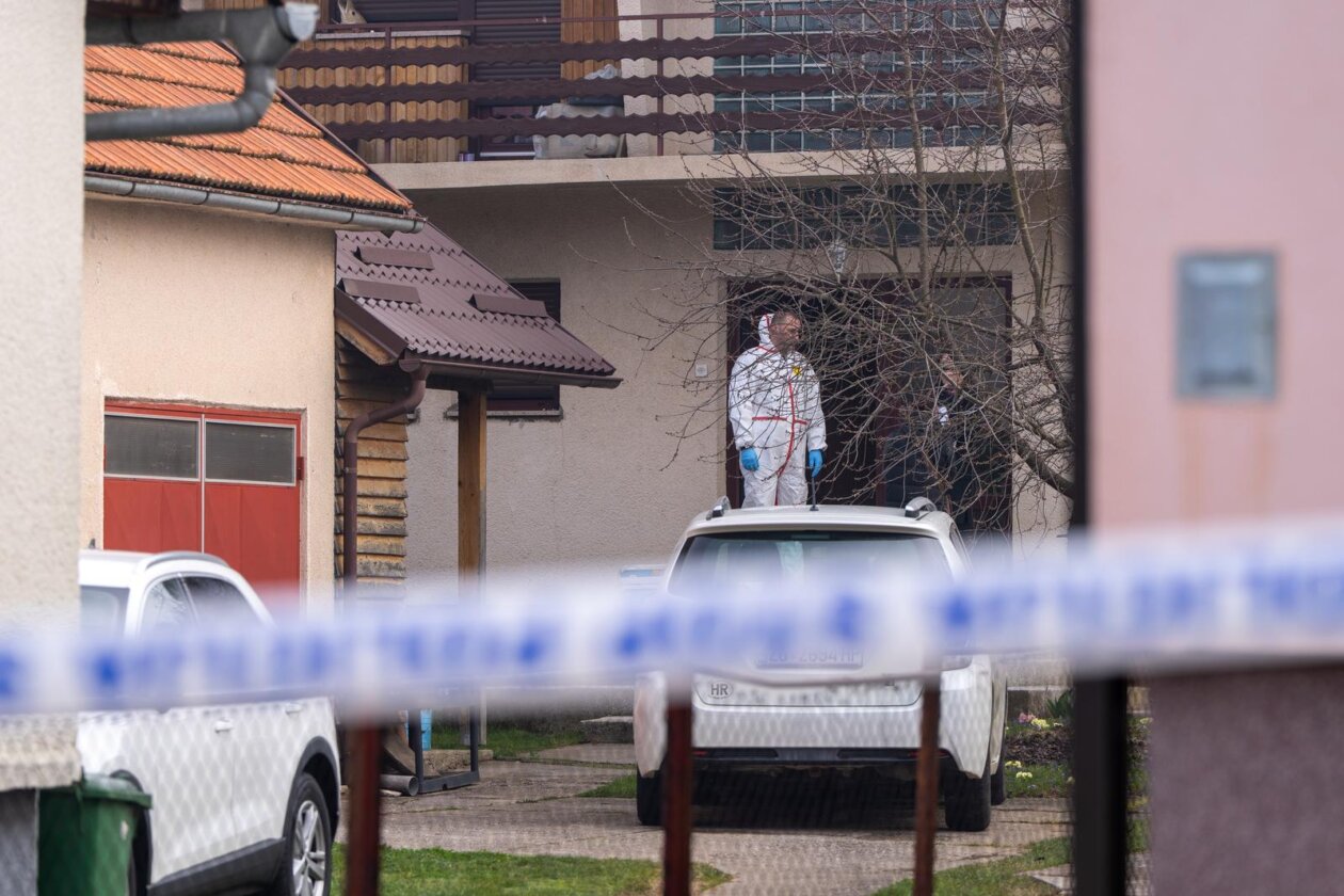 Dvostruko ubojstvo u Gospiću, očevid u tijeku Dvostruko ubojstvo u Gospiću, očevid u tijeku