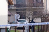 Dvostruko ubojstvo u Gospiću, očevid u tijeku Dvostruko ubojstvo u Gospiću, očevid u tijeku