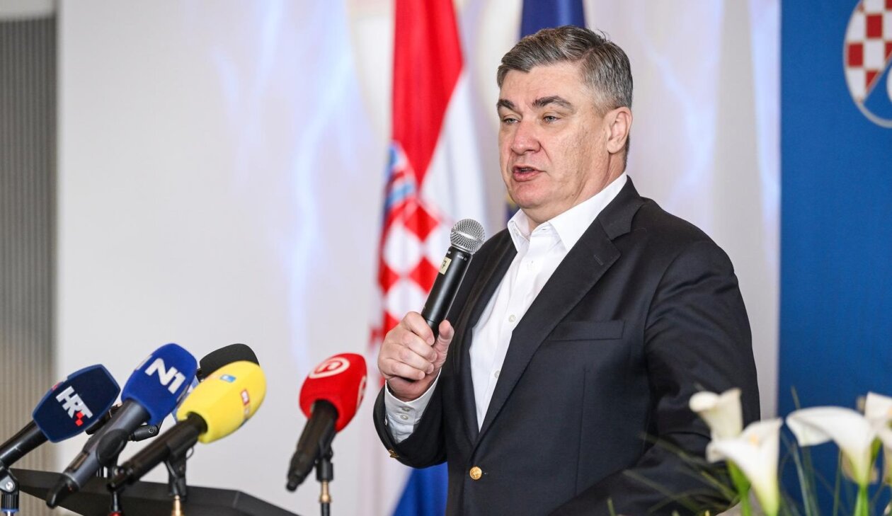 Zagreb: Predsjednik Zoran Milanovic na otvaranju šahovskog turnira Sanjin Španovic Zagreb: Predsjednik Zoran Milanovic na otvaranju šahovskog turnira Sanjin Španovic