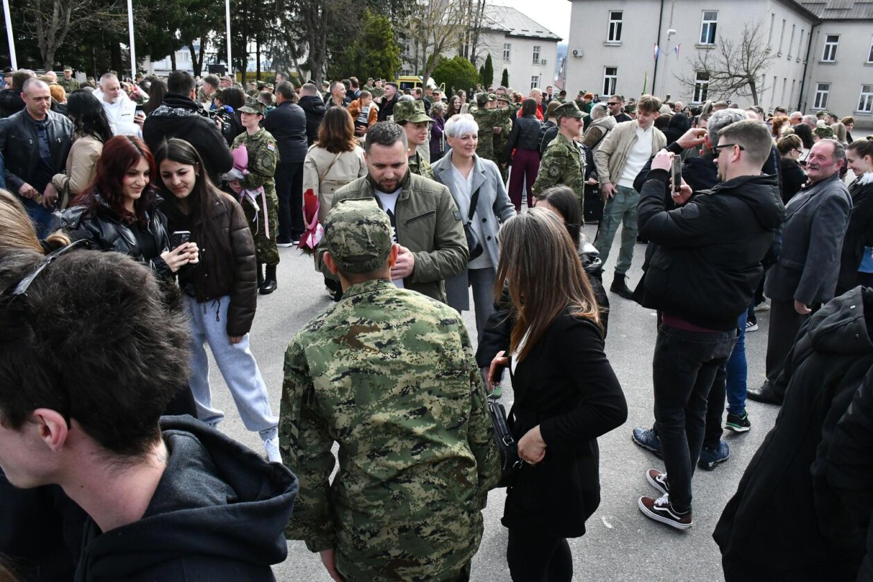 Požega: Svečana prisega ročnika na temeljnom vojnom osposobljavanju Požega: Svečana prisega ročnika na temeljnom vojnom osposobljavanju