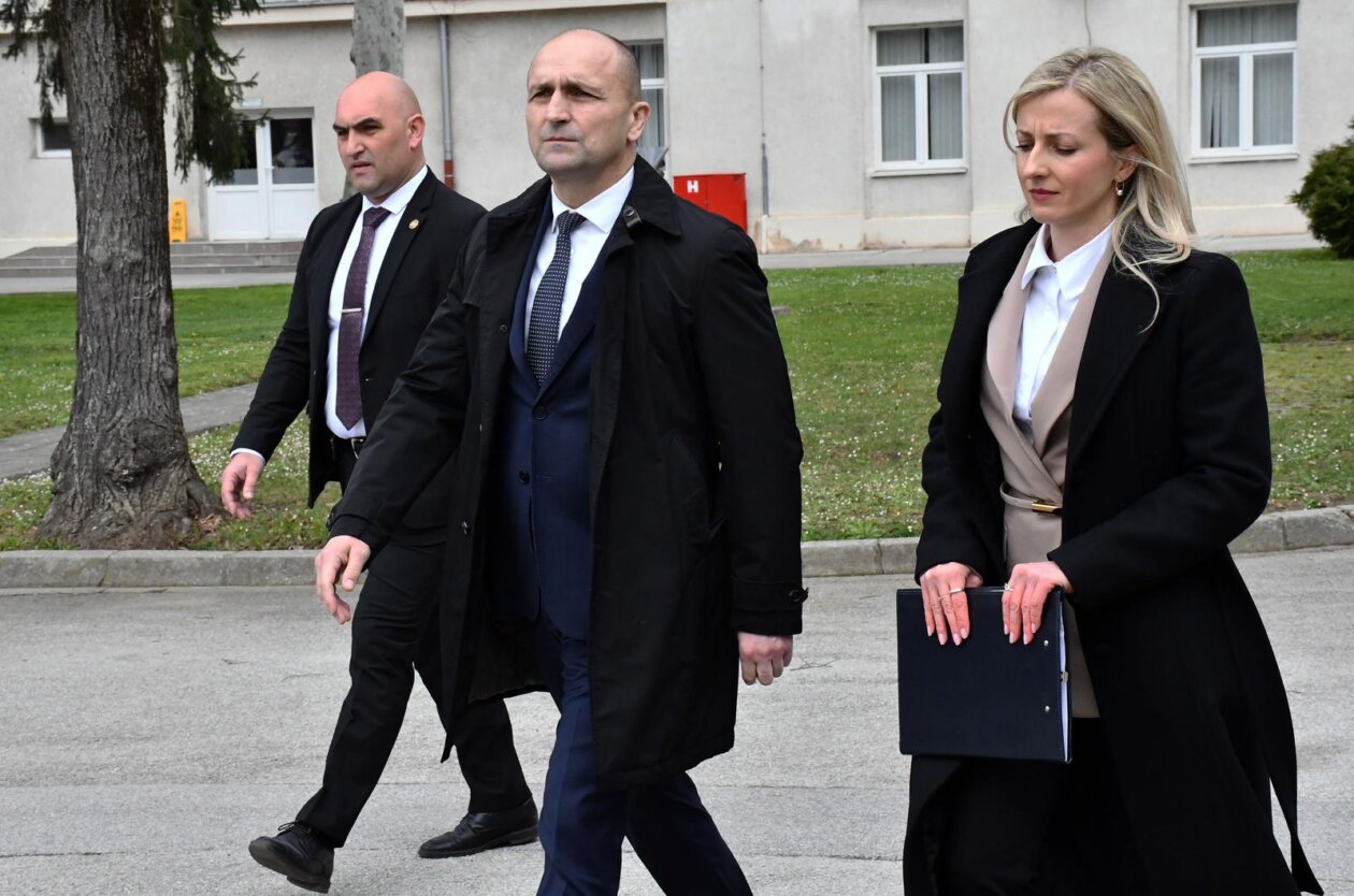 Požega: Svečana prisega ročnika na temeljnom vojnom osposobljavanju Požega: Svečana prisega ročnika na temeljnom vojnom osposobljavanju