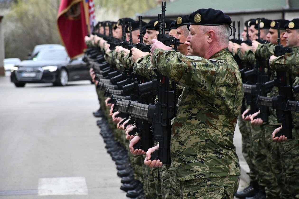 Požega: Svečana prisega ročnika na temeljnom vojnom osposobljavanju Požega: Svečana prisega ročnika na temeljnom vojnom osposobljavanju