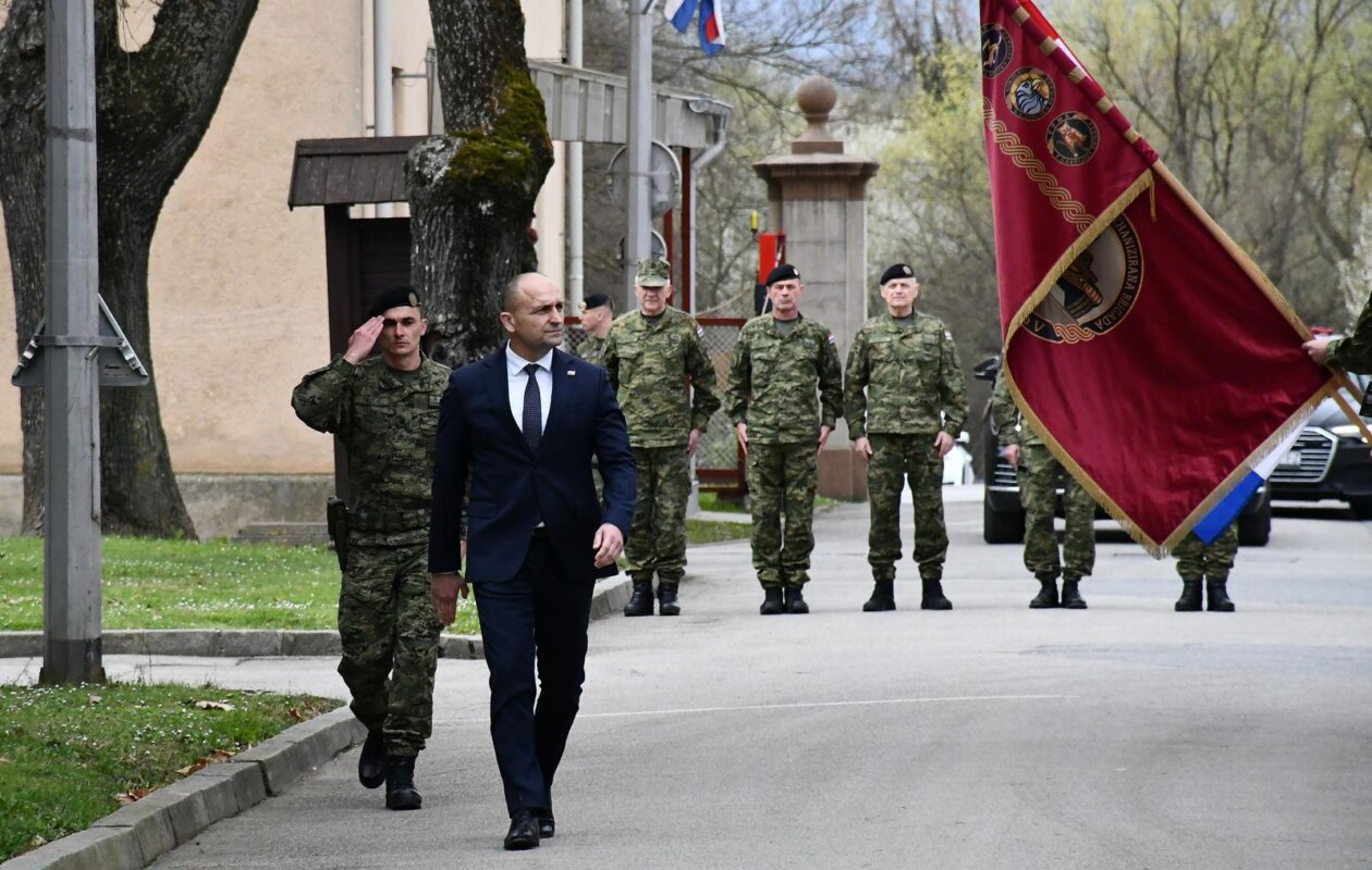 Požega: Svečana prisega ročnika na temeljnom vojnom osposobljavanju Požega: Svečana prisega ročnika na temeljnom vojnom osposobljavanju
