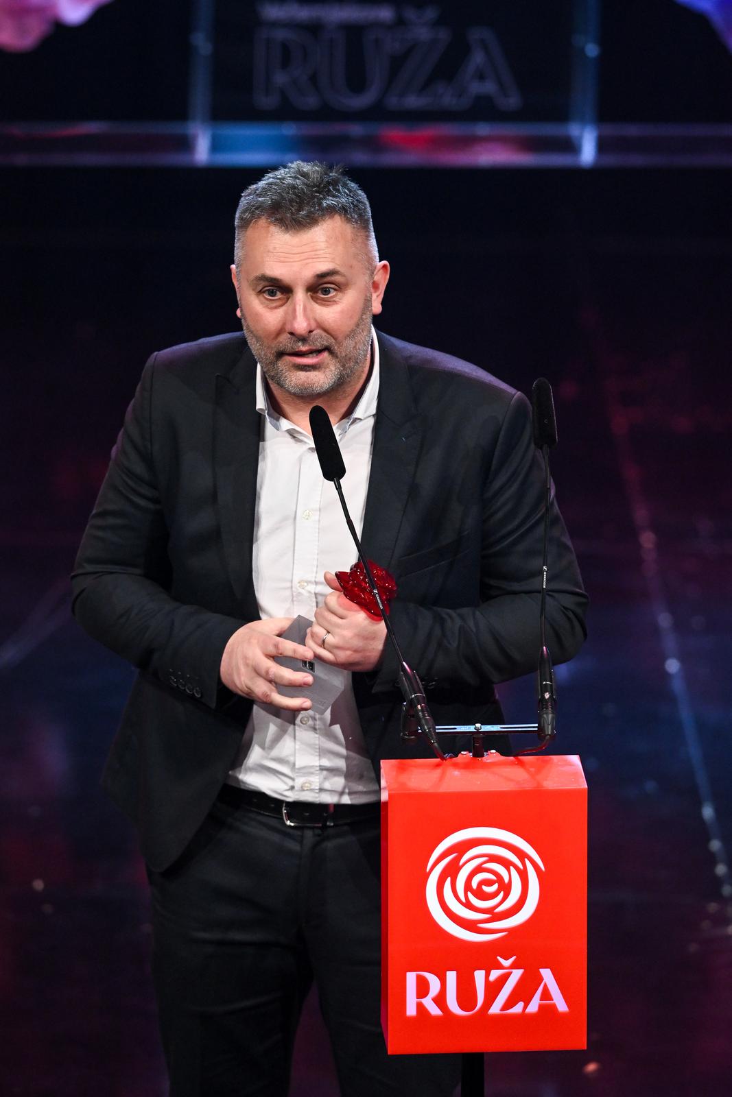 Zagreb: Ceremonija dodjele medijske nagrade “Večernjakova ruža” u Hrvatskom narodnom kazalištu