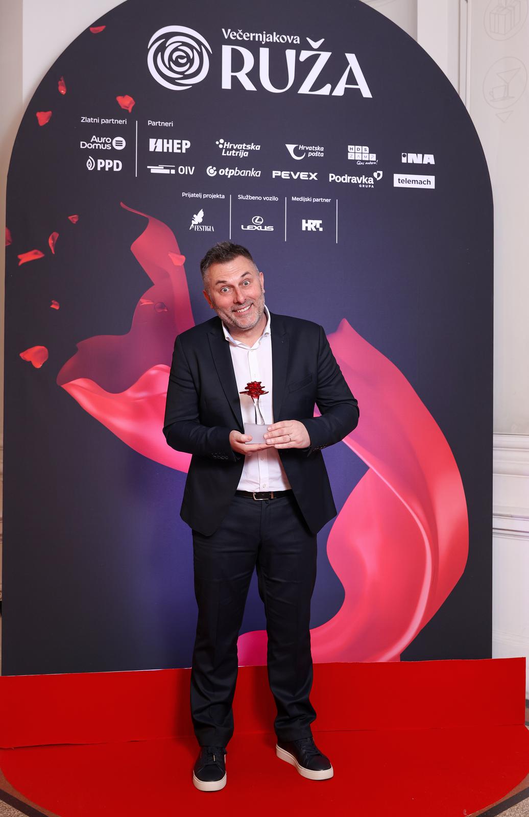 Zagreb: Dobitnici medijske nagrade “Večernjakova ruža”