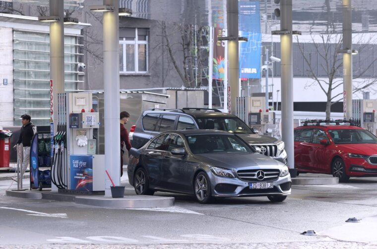 Zagreb: Vlada danas donosi nove mjere ograničenja cijena goriva