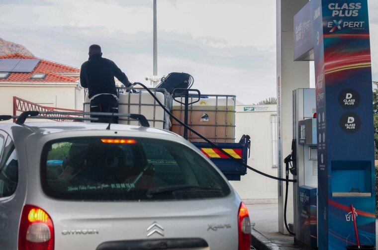 Kaštela: Gužve na benzinskim postajama zbog povećanja cijena goriva